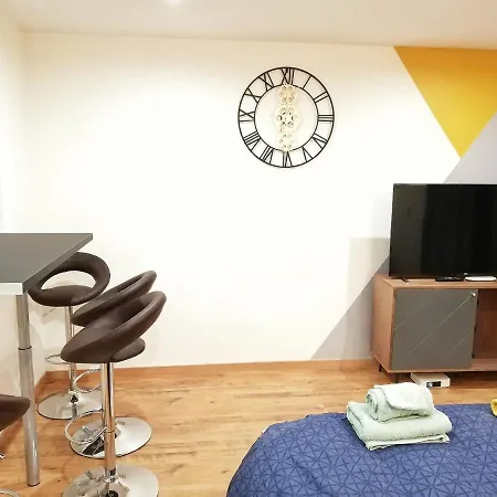 Lucky Place - Parking - Centre - Balcon Apartamento