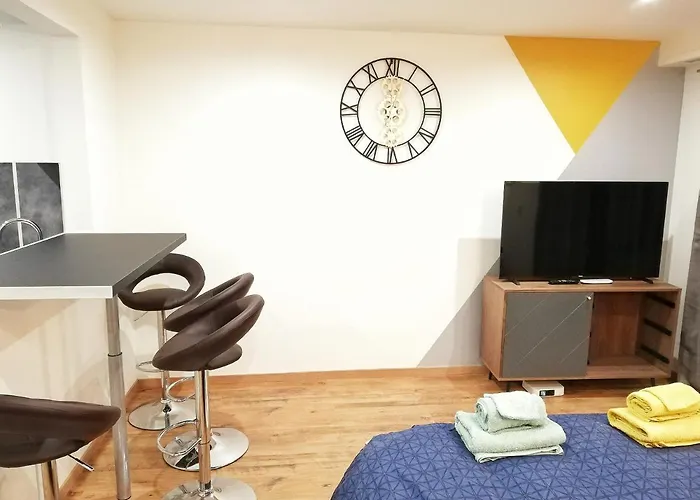 Lucky Place - Parking - Centre - Balcon アパート